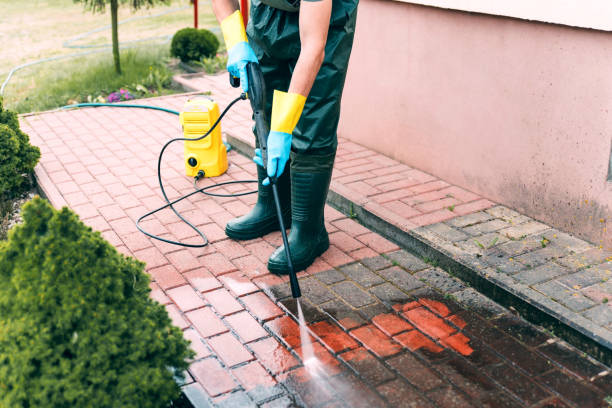 Why Choose Our Certified Pressure Washing Experts for Your Project Needs in Linden, TN?